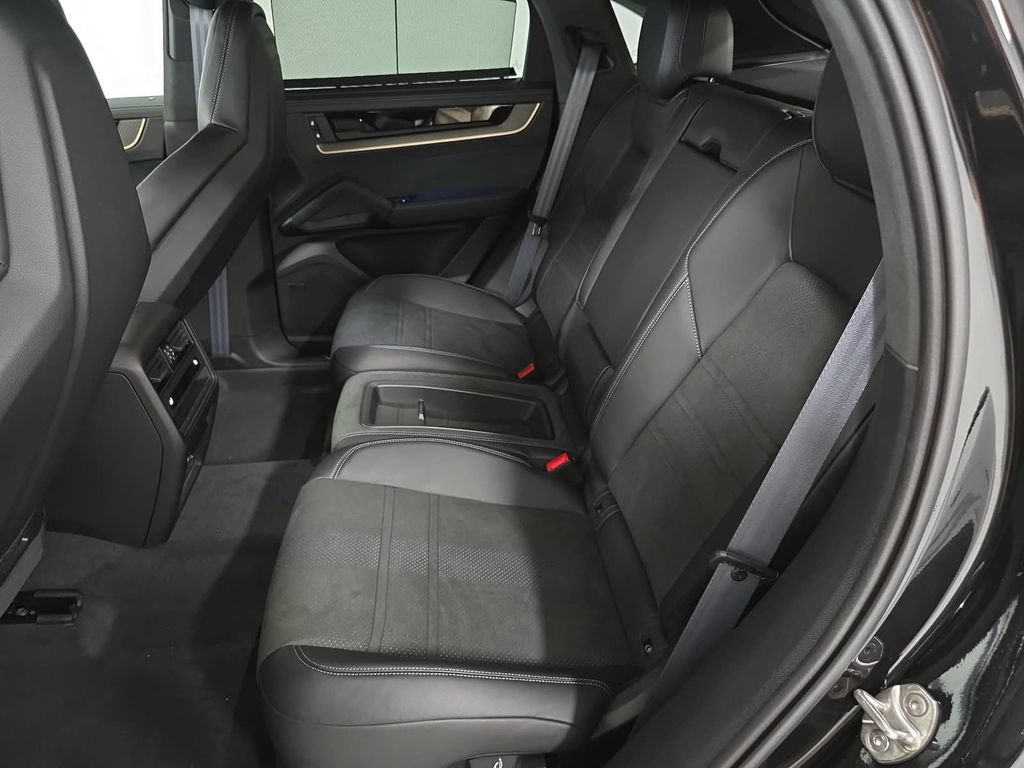 New 2026 Porsche Cayenne Turbo GT AWD/4WD image 26