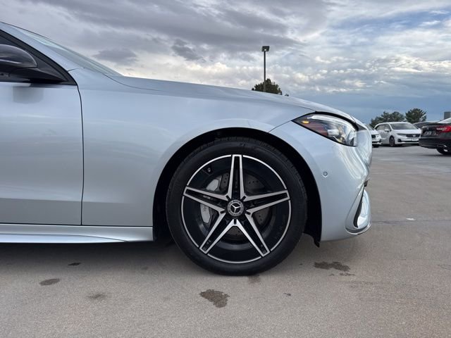 Used 2025 Mercedes-Benz C 300 4MATIC Sedan image 3