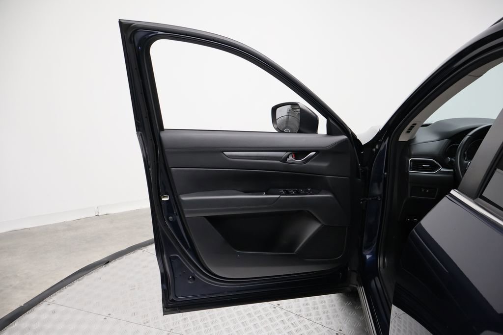 Used 2019 MAZDA CX-5 Touring image 16