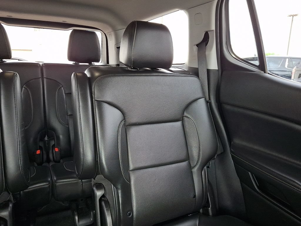 Used 2020 GMC Acadia SLT w/ LPO, Floor Liner Package AWD/4WD image 21
