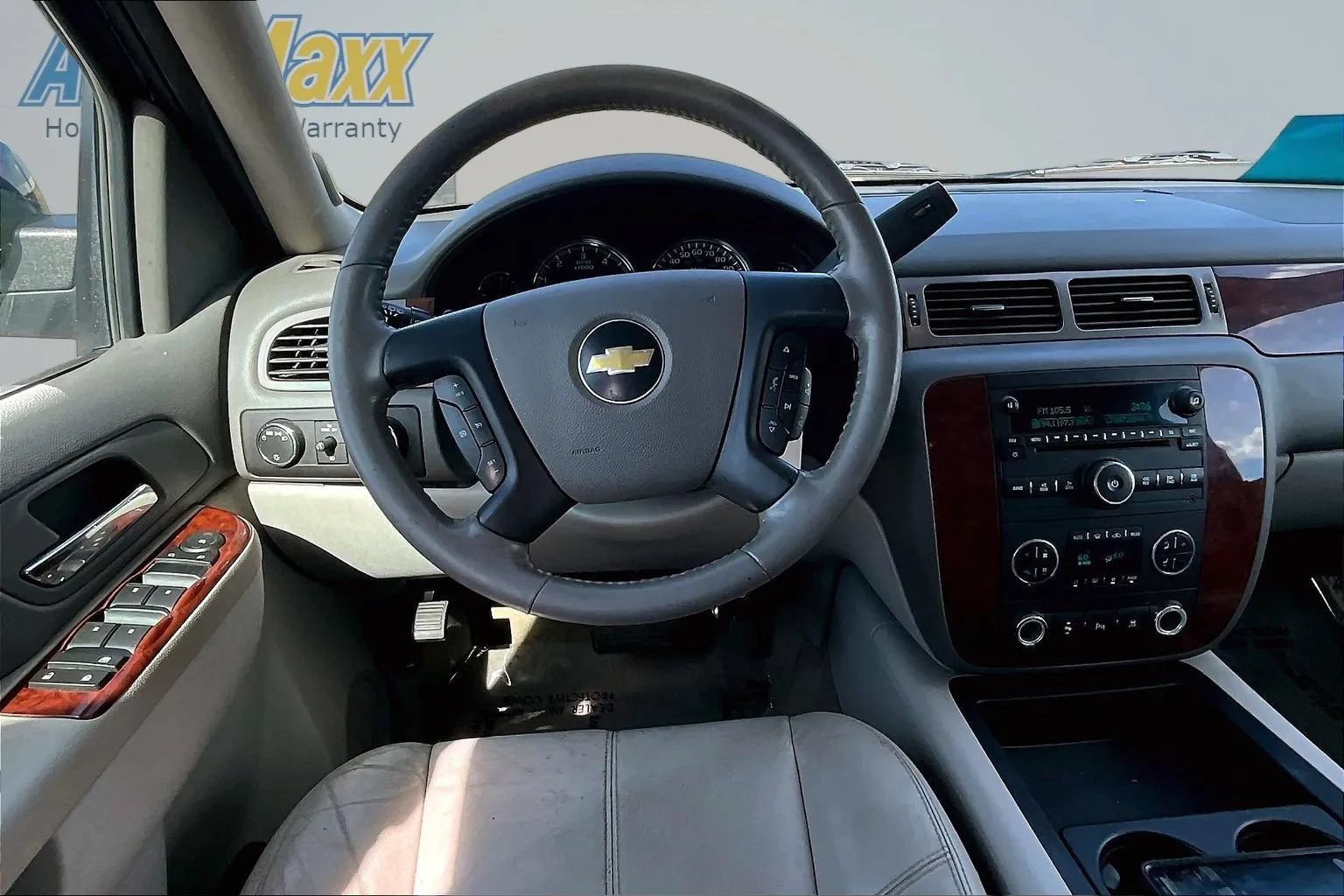 Used 2010 Chevrolet Suburban LT AWD/4WD image 12