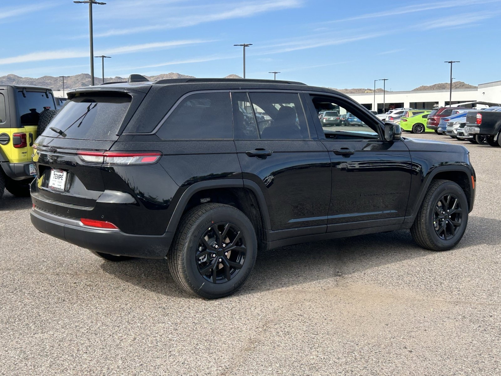 New 2026 Jeep Grand Cherokee Altitude AWD/4WD image 4