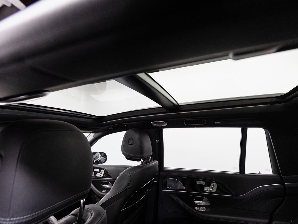 Used 2024 Mercedes-Benz Maybach GLS 600 4MATIC image 26