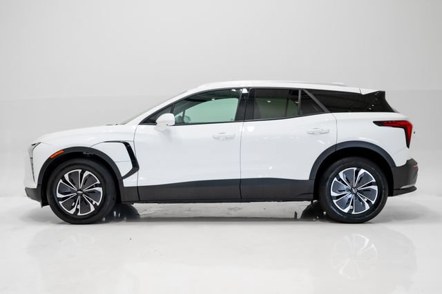 Used 2024 Chevrolet Blazer EV LT AWD/4WD image 29