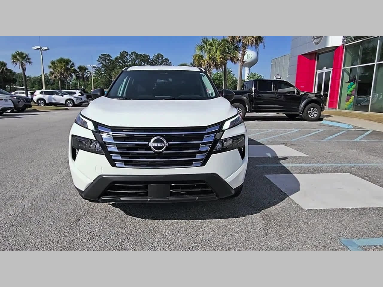 Used 2025 Nissan Rogue S FWD image 19