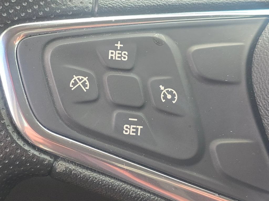 Used 2019 Chevrolet Equinox LS FWD image 30