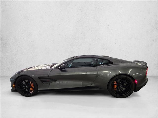 Used 2025 Aston Martin Vanquish RWD image 8