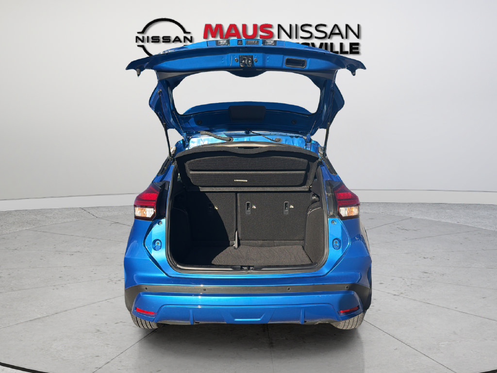 Certified 2024 Nissan Kicks SR w/ SR Premium Package FWD image 15