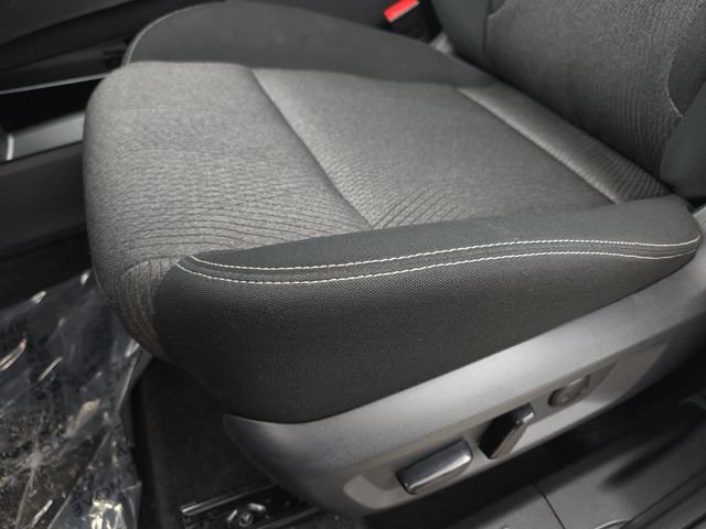 Used 2026 Nissan Rogue SV FWD image 28