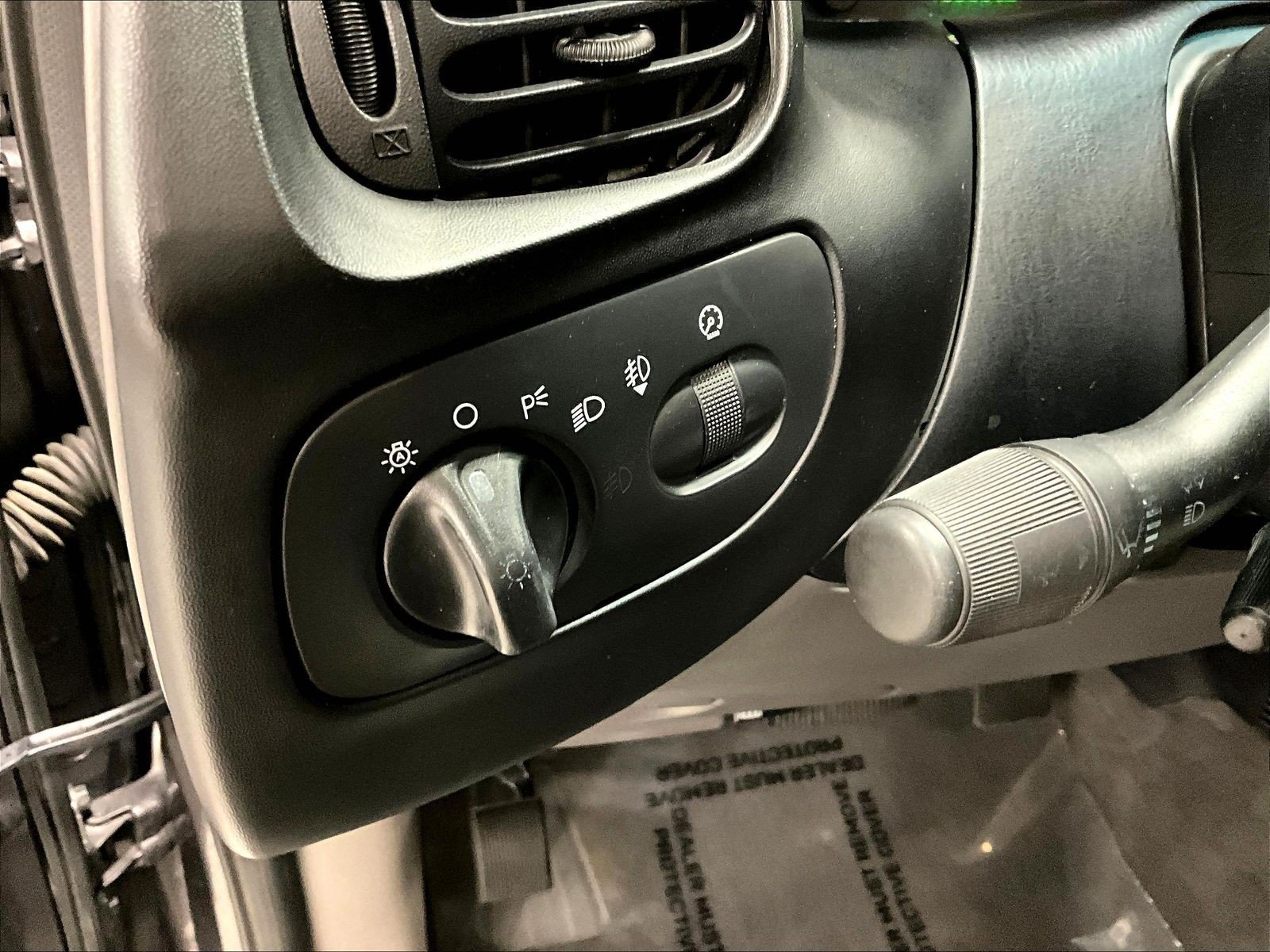 Used 2004 Ford F150 Lightning RWD image 33