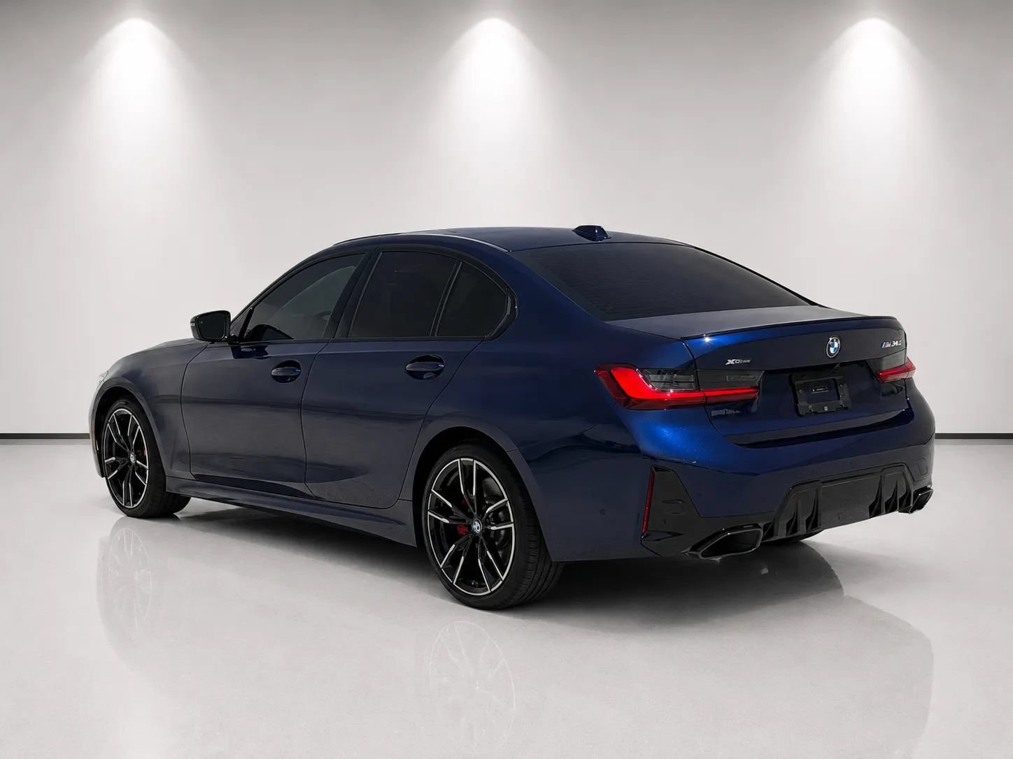 Used 2025 BMW M340i xDrive w/ Premium Package AWD/4WD image 5