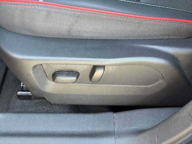 Used 2023 Buick Envision Essence w/ Sport Touring Package AWD/4WD image 21