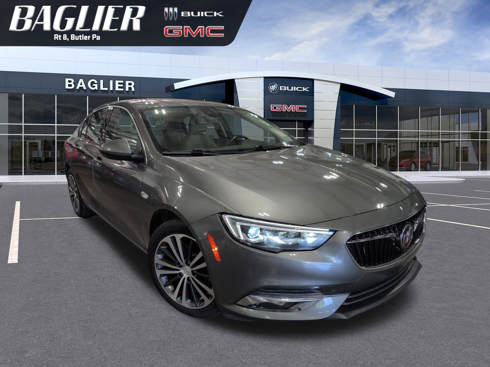 Used 2018 Buick Regal Essence w/ Driver Confidence Package #1