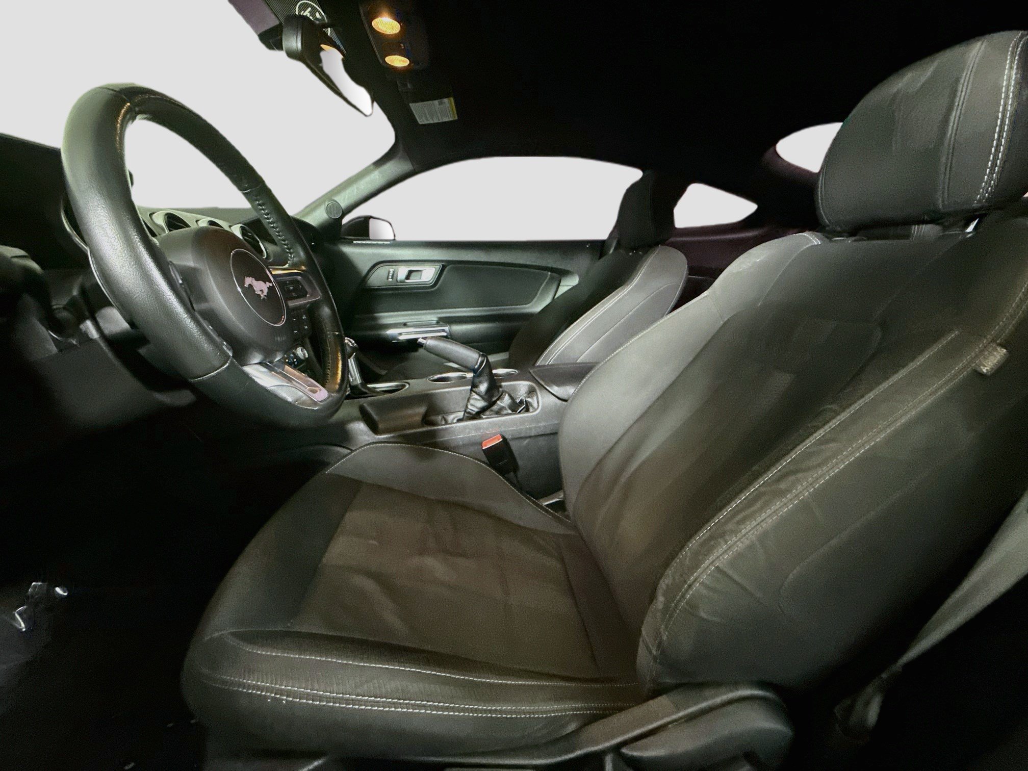 Used 2020 Ford Mustang Coupe RWD image 22