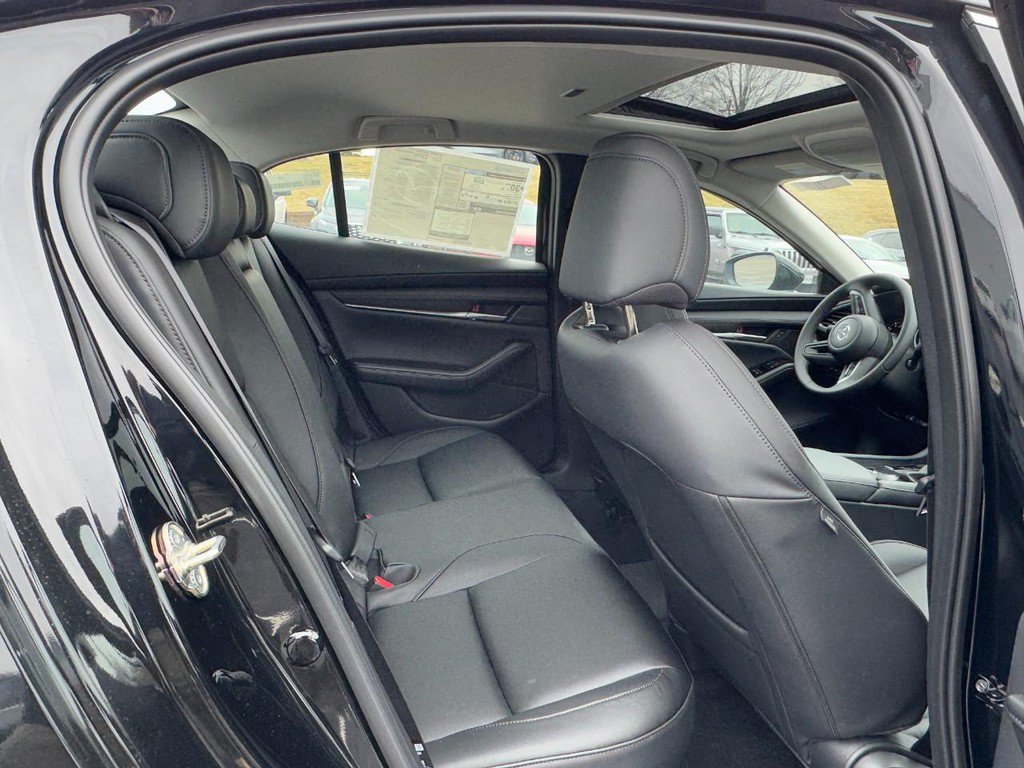 Used 2026 MAZDA MAZDA3 2.5 S Sedan w/ Preferred Pkg FWD image 5