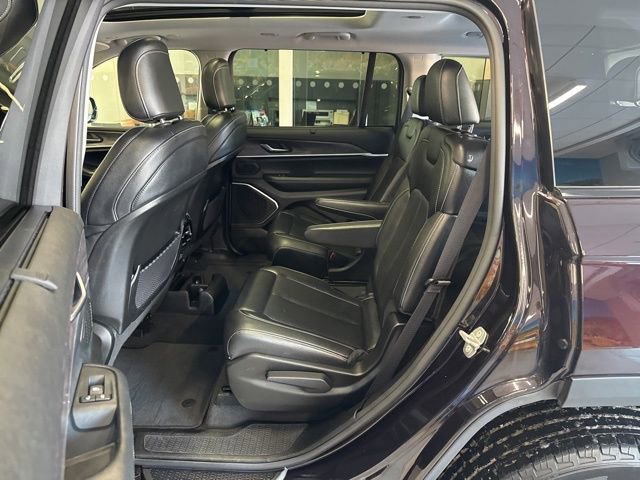 Used 2022 Jeep Grand Cherokee L Limited w/ Luxury Tech Group II image 38