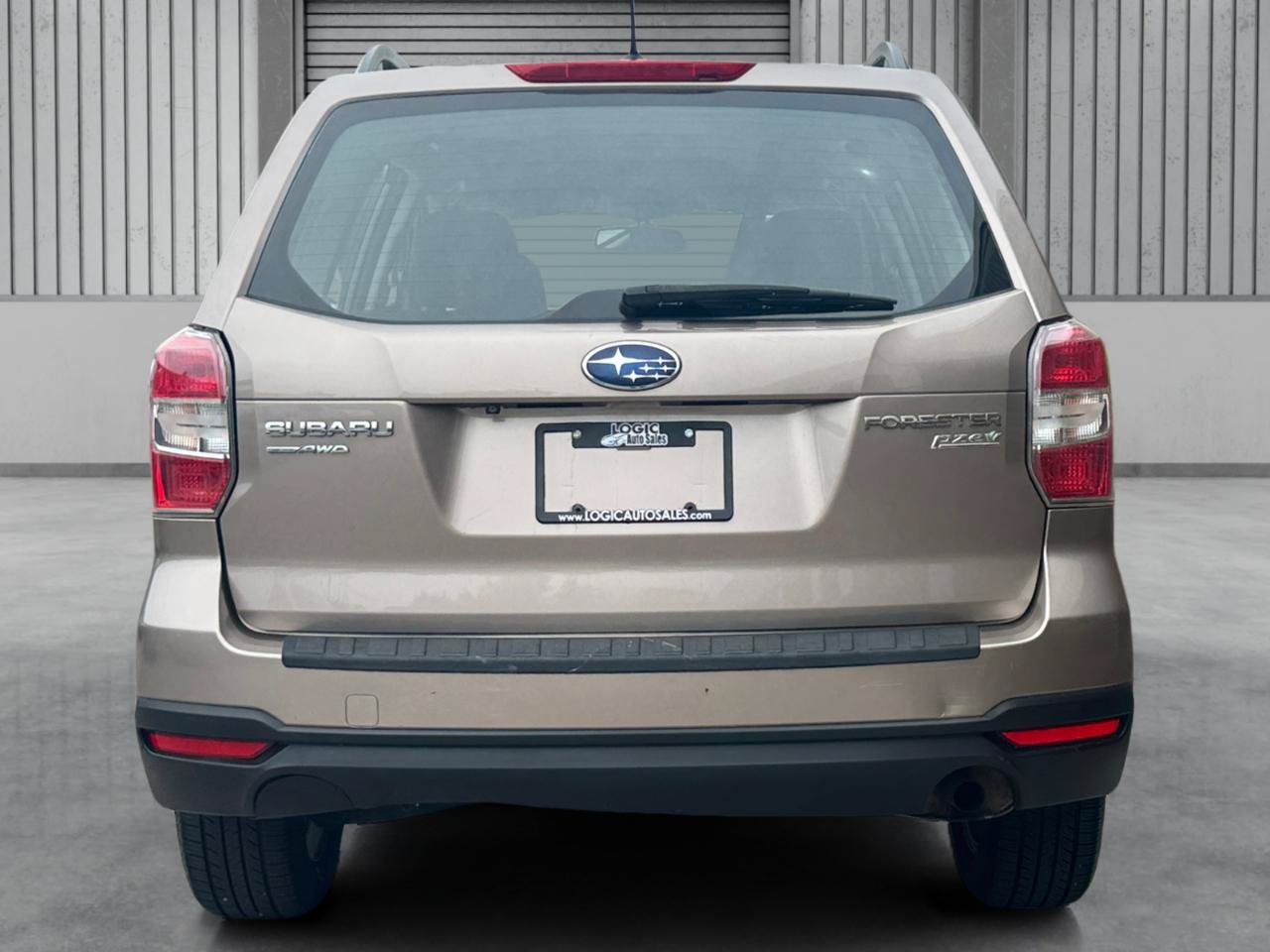 Used 2015 Subaru Forester 2.5i w/ Alloy Wheel Package AWD/4WD image 10