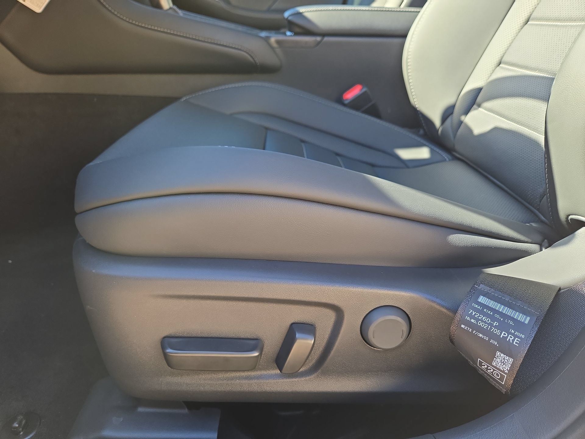 New 2026 Lexus IS 350 F Sport w/ Technology Package RWD image 17