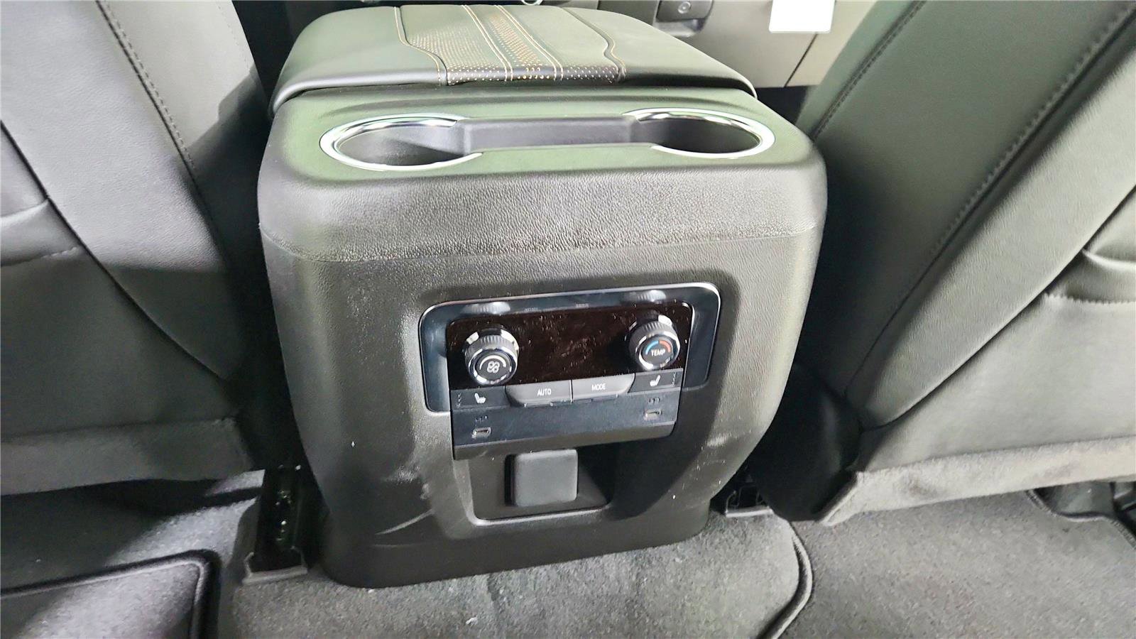 New 2026 Chevrolet Tahoe High Country w/ Sun And Tow Package image 37