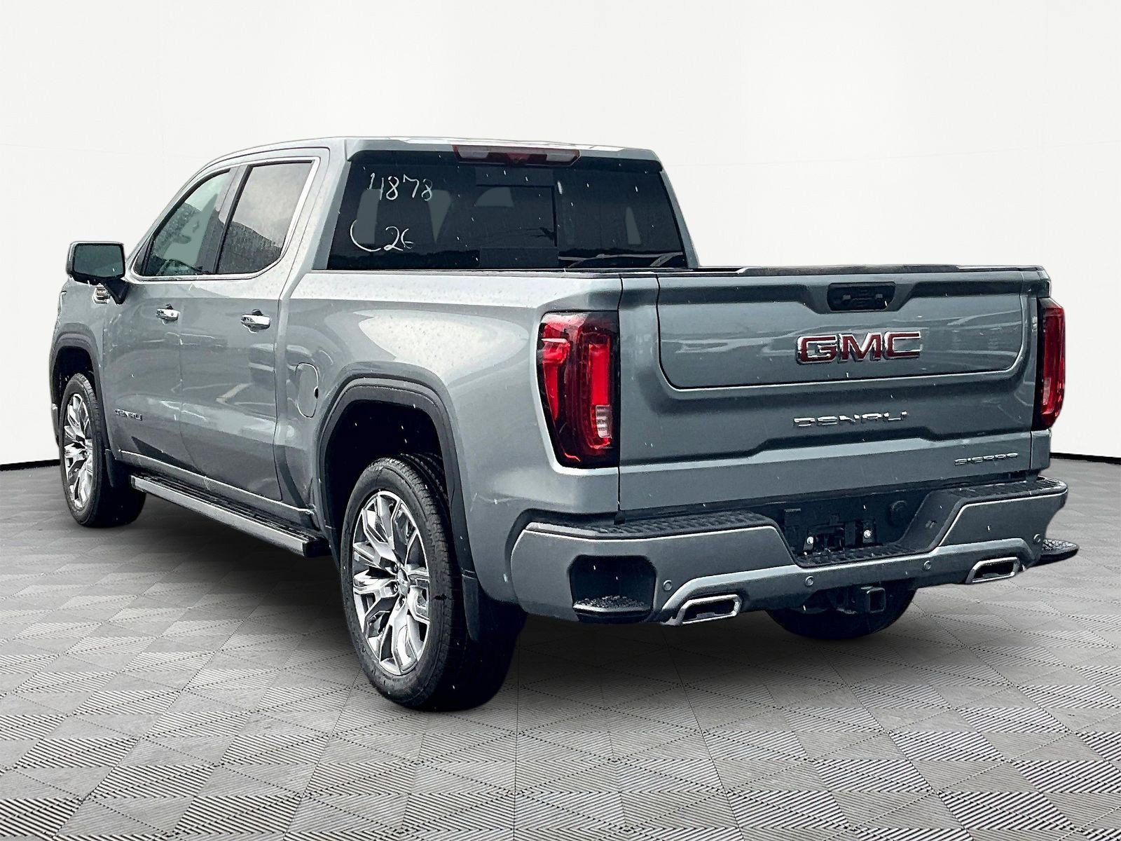 New 2026 GMC Sierra 1500 Denali AWD/4WD image 4