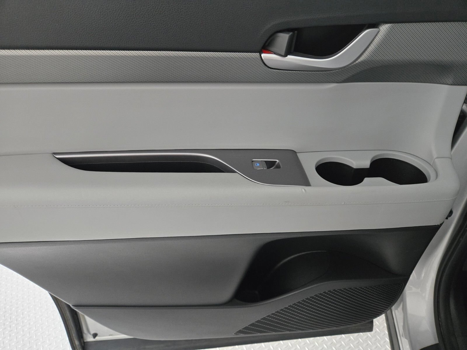 Used 2024 Hyundai Palisade SEL FWD image 21