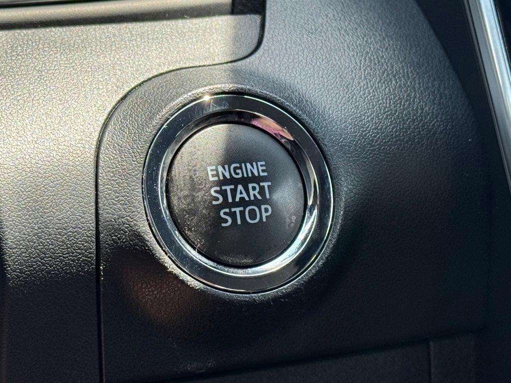 Used 2022 Toyota Avalon Limited w/ Advanced Safety Package FWD image 25