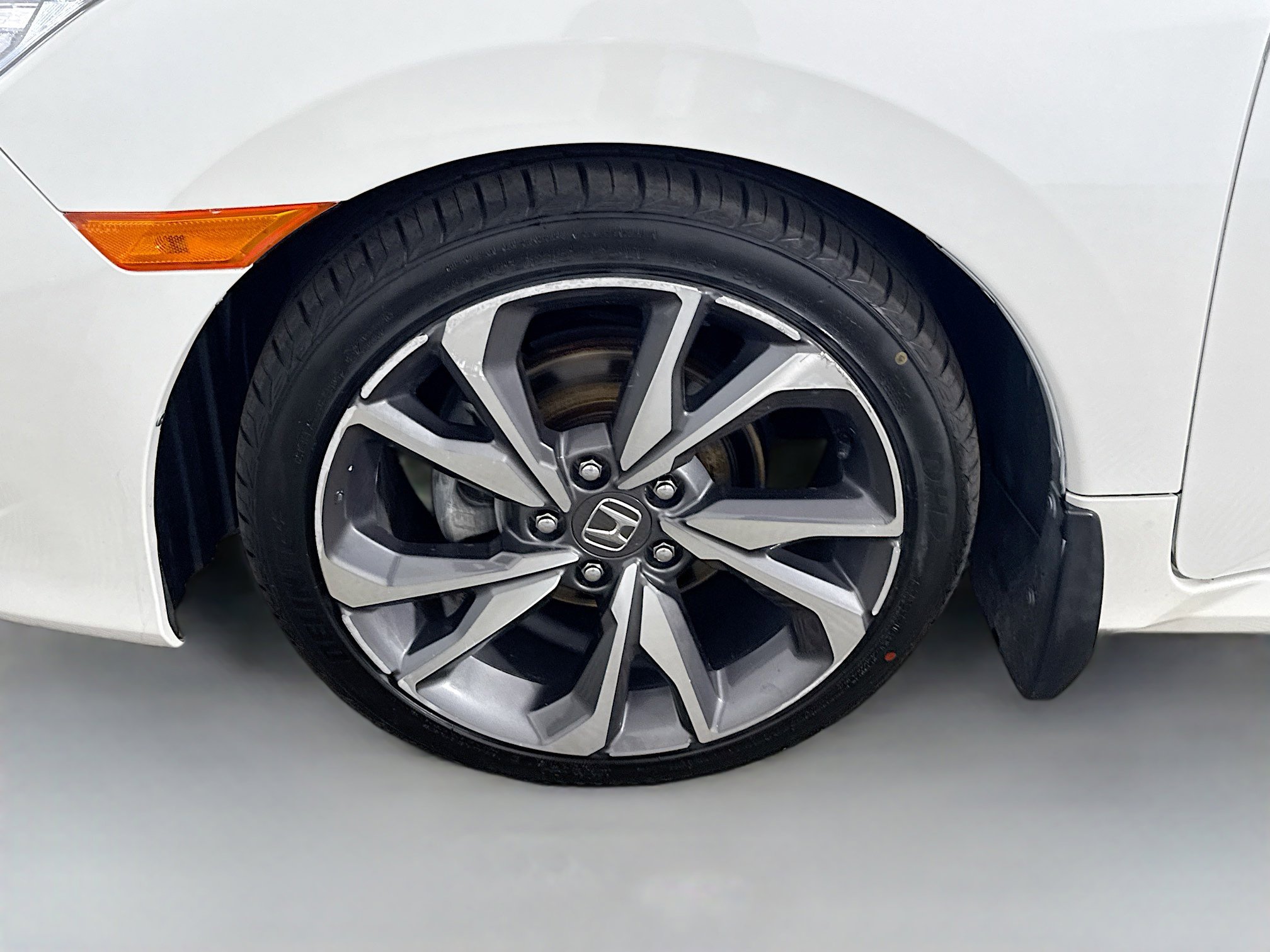 Used 2019 Honda Civic Touring image 38