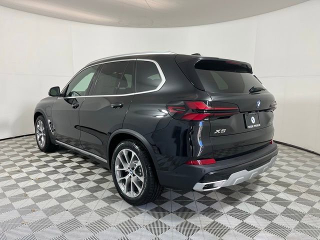 Used 2026 BMW X5 xDrive50e w/ Premium Package AWD/4WD image 5