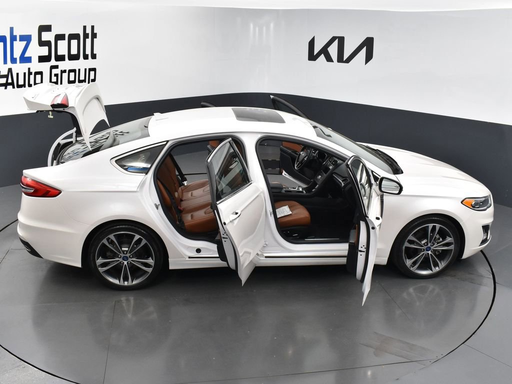 Used 2019 Ford Fusion Titanium image 32