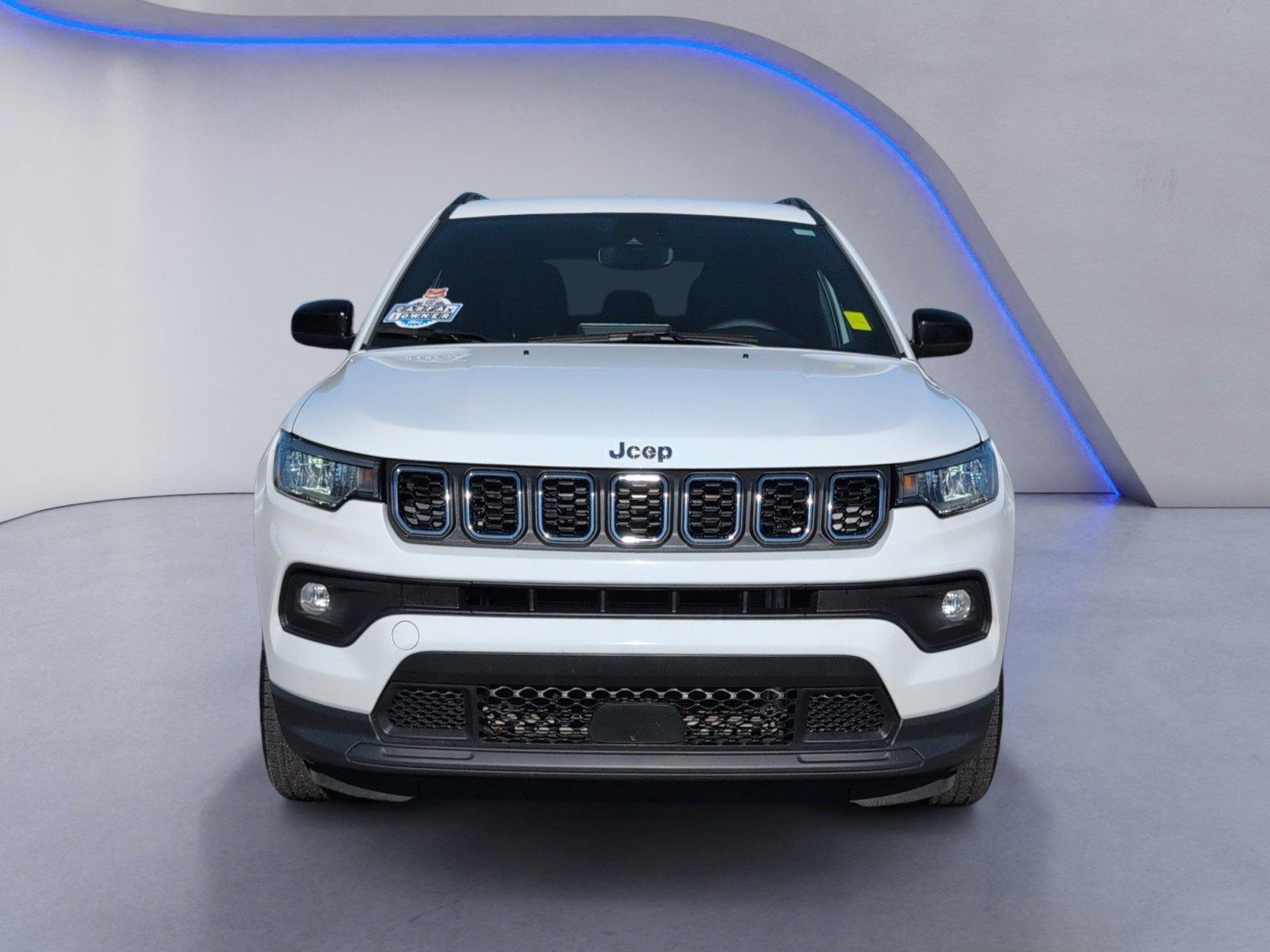 Used 2024 Jeep Compass Latitude image 13