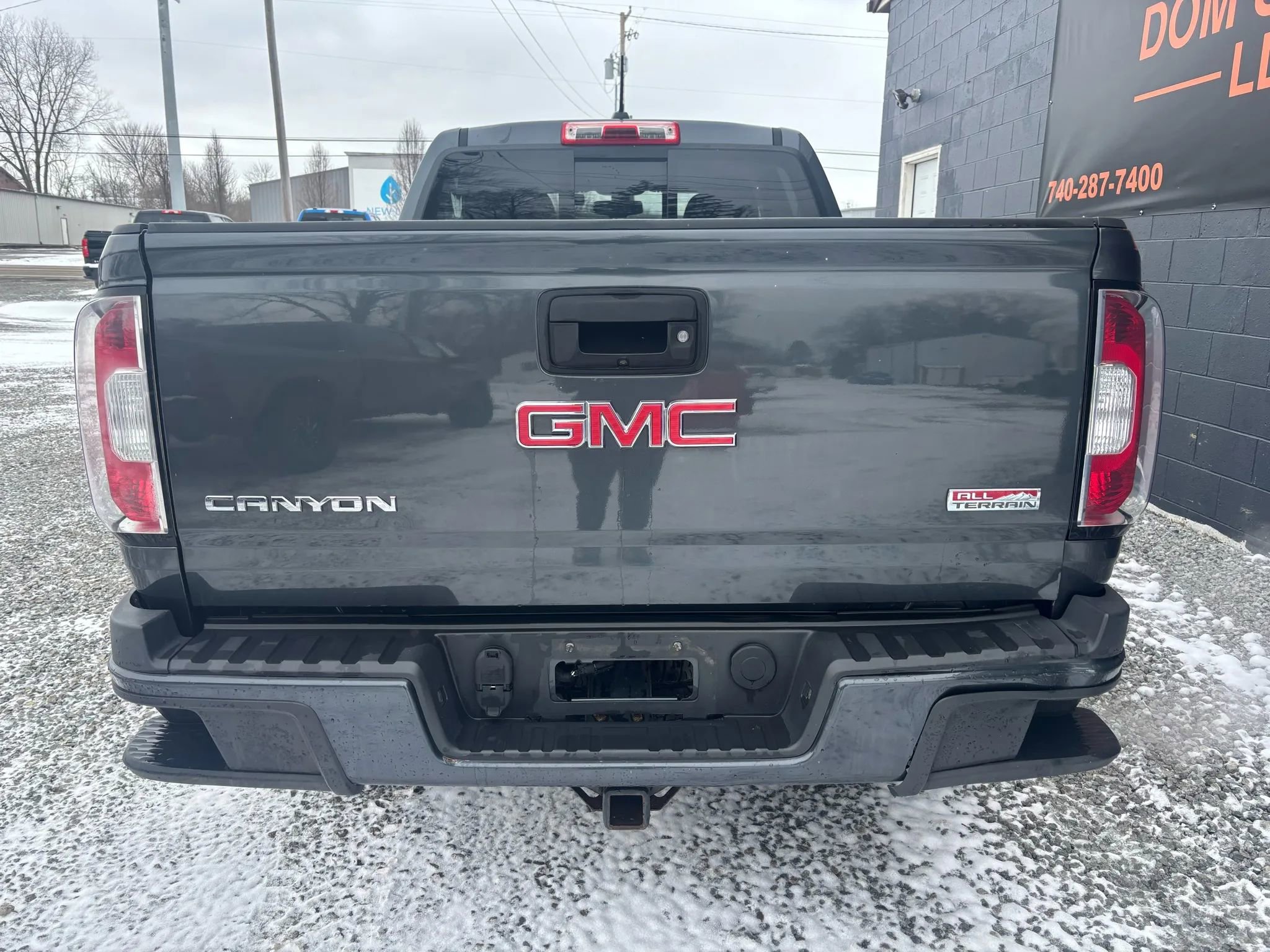 Used 2016 GMC Canyon SLE w/ All Terrain Adventure Package image 4