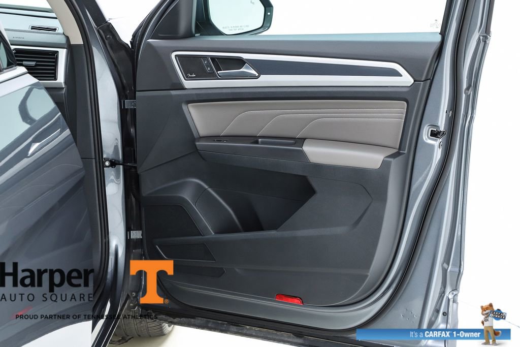 Used 2023 Volkswagen Atlas SEL Premium AWD/4WD image 32
