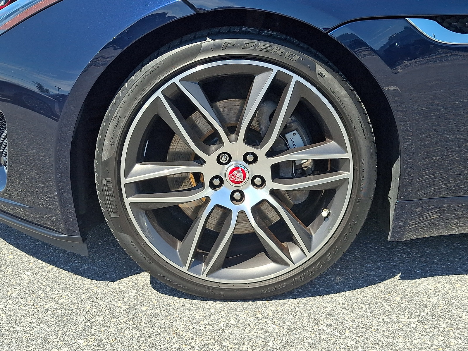 Used 2020 Jaguar F-TYPE Coupe RWD image 8