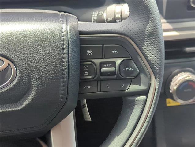 Used 2025 Toyota 4Runner TRD Off-Road image 15