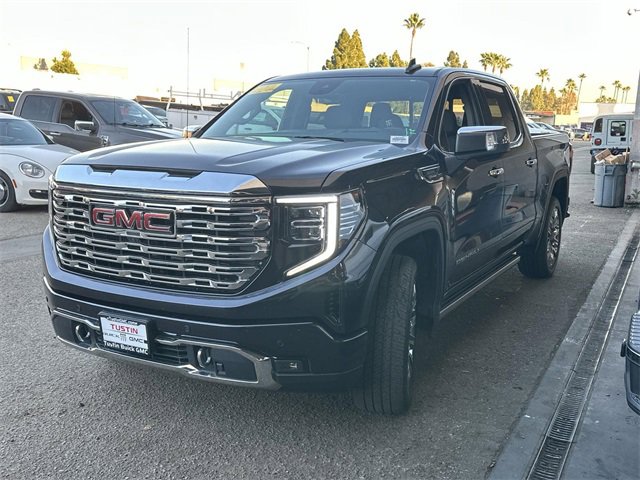 Used 2023 GMC Sierra 1500 Denali w/ Denali Reserve Package image 3