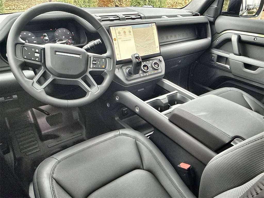 Used 2026 Land Rover Defender 110 S image 13
