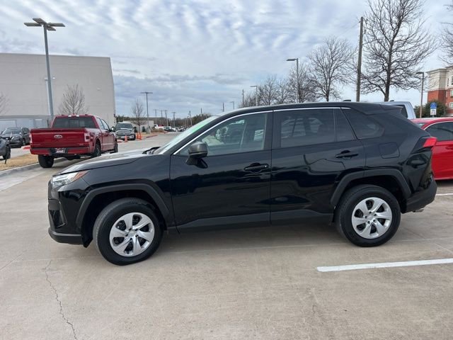 Used 2025 Toyota RAV4 LE image 6