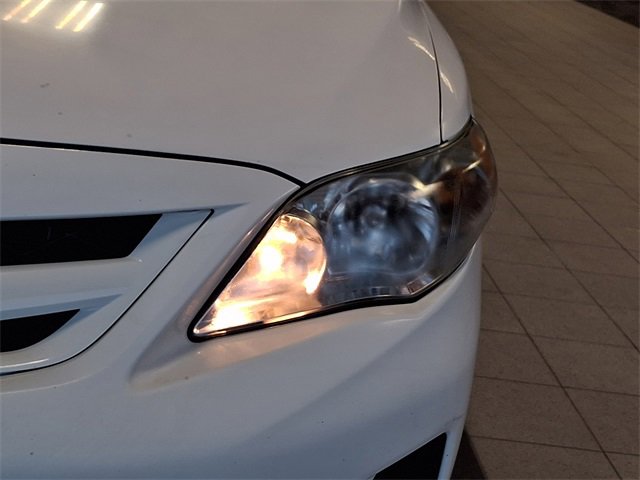 Used 2012 Toyota Corolla LE image 12
