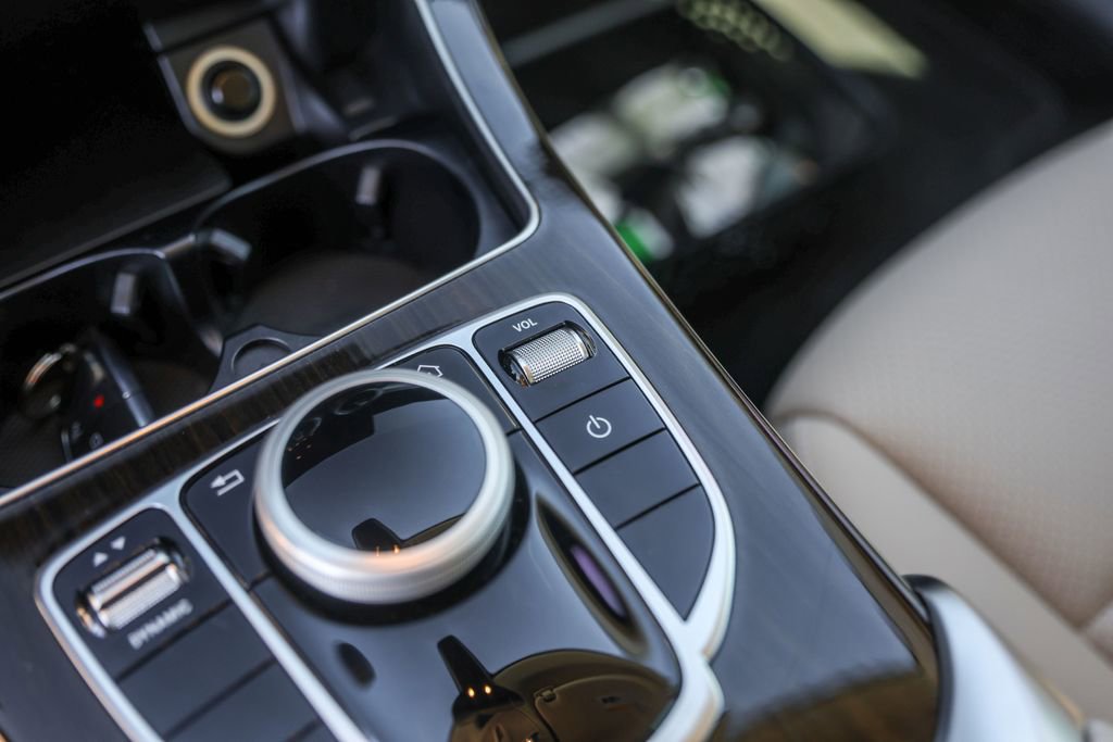 Used 2021 Mercedes-Benz C 300 Sedan image 19