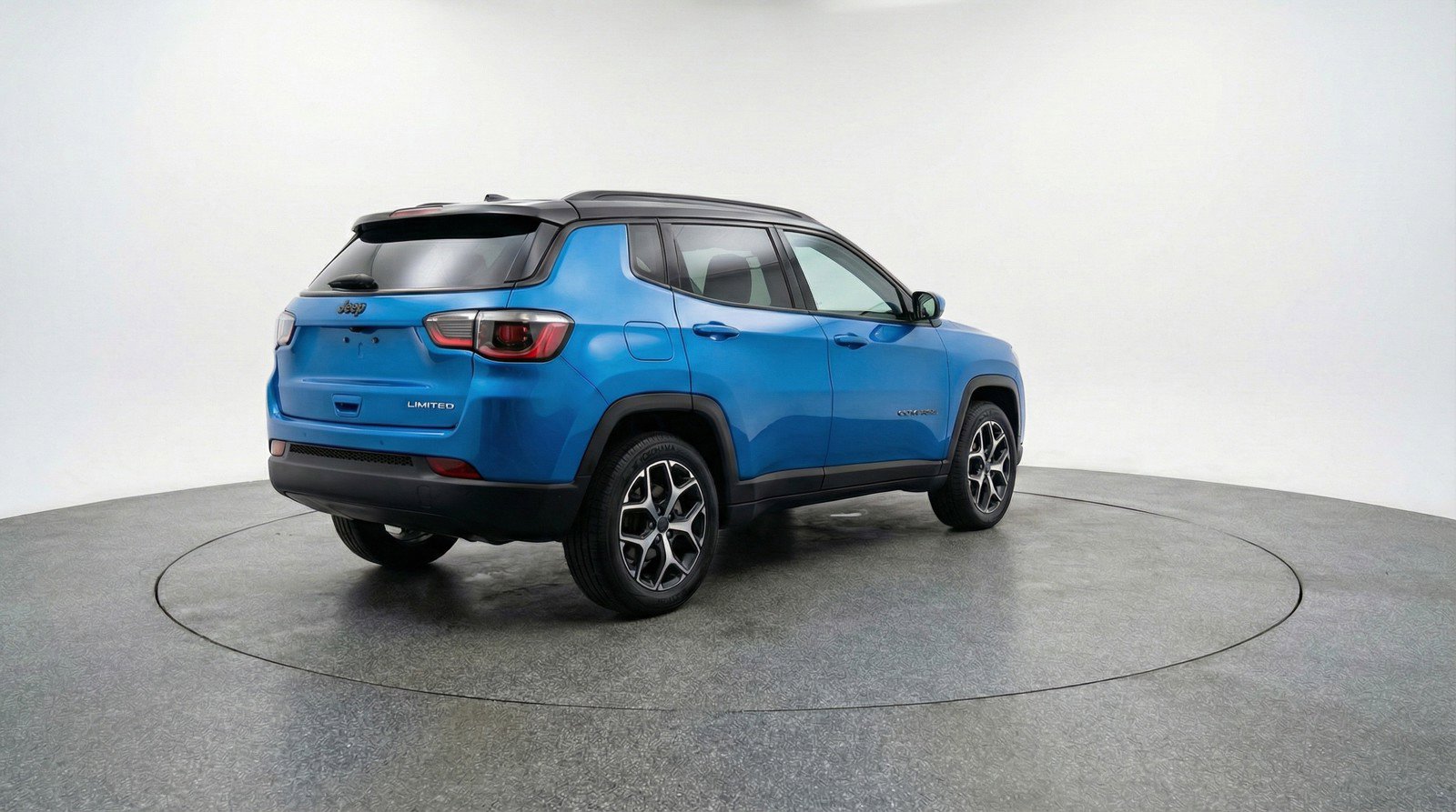 Used 2025 Jeep Compass Limited image 9
