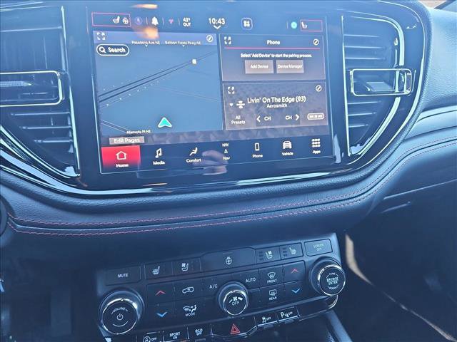 Used 2023 Dodge Durango GT image 15