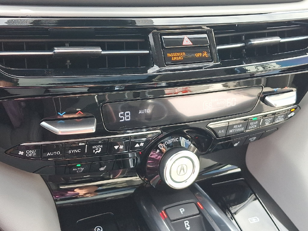 Certified 2025 Acura MDX w/ Technology Package AWD/4WD image 17