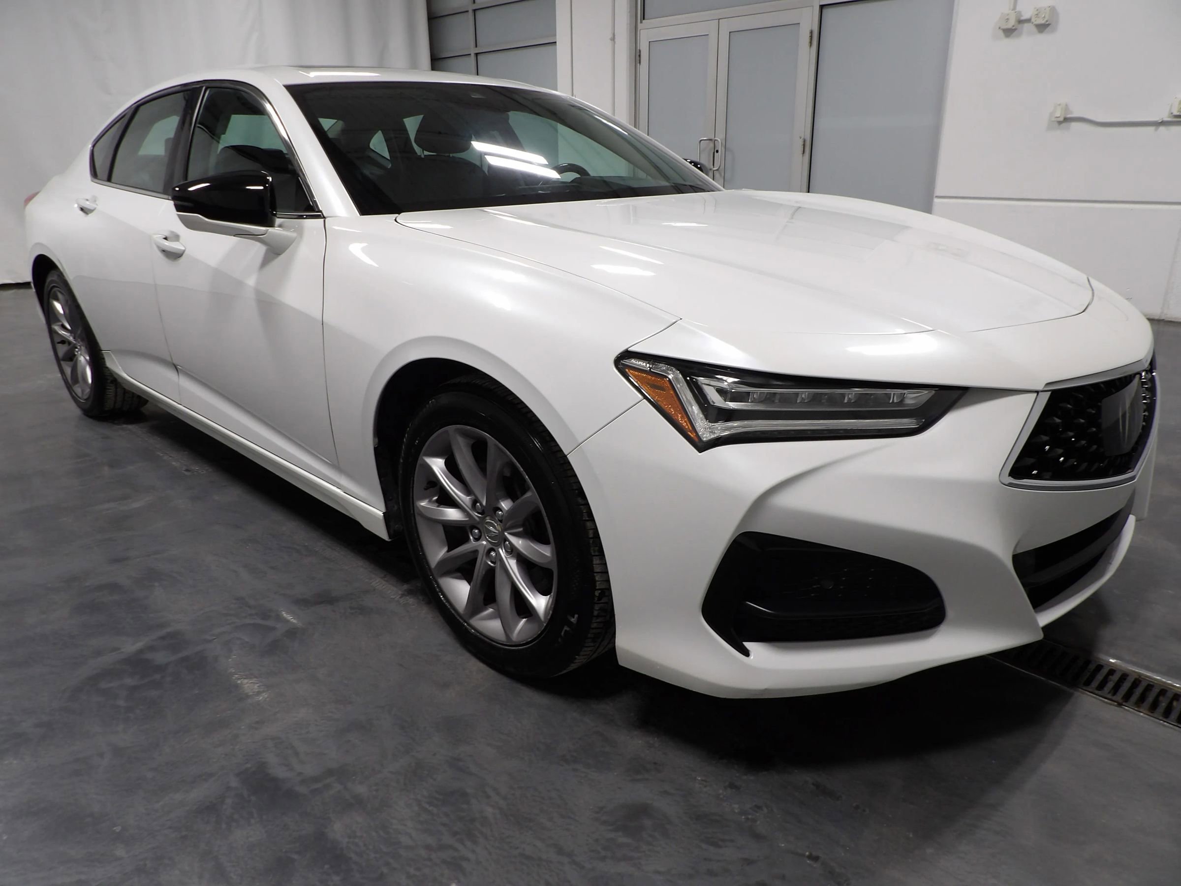 Used 2021 Acura TLX 2.0 Sedan 4D image 2