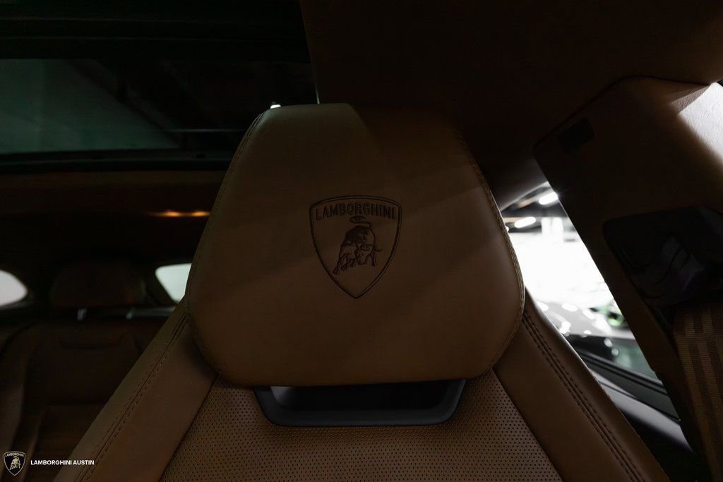 New 2025 Lamborghini Urus SE image 36