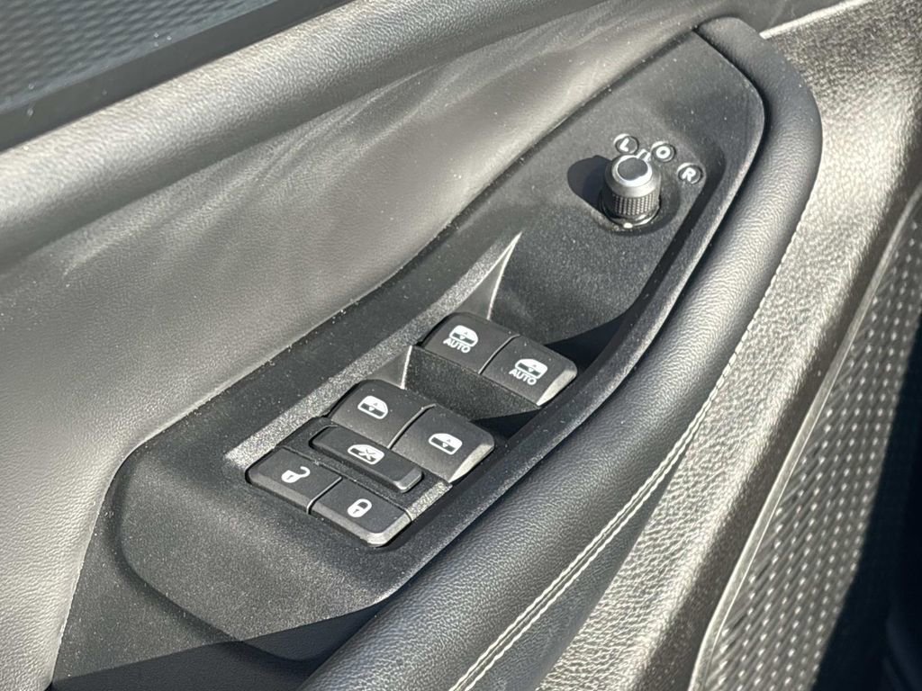 Used 2023 Jeep Grand Cherokee L Laredo w/ Luxury Tech Group I image 26