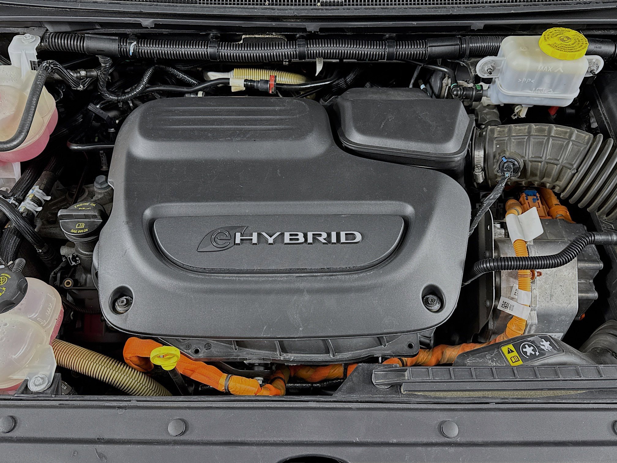 Used 2022 Chrysler Pacifica Touring-L w/ Uconnect Theater Family Group image 32