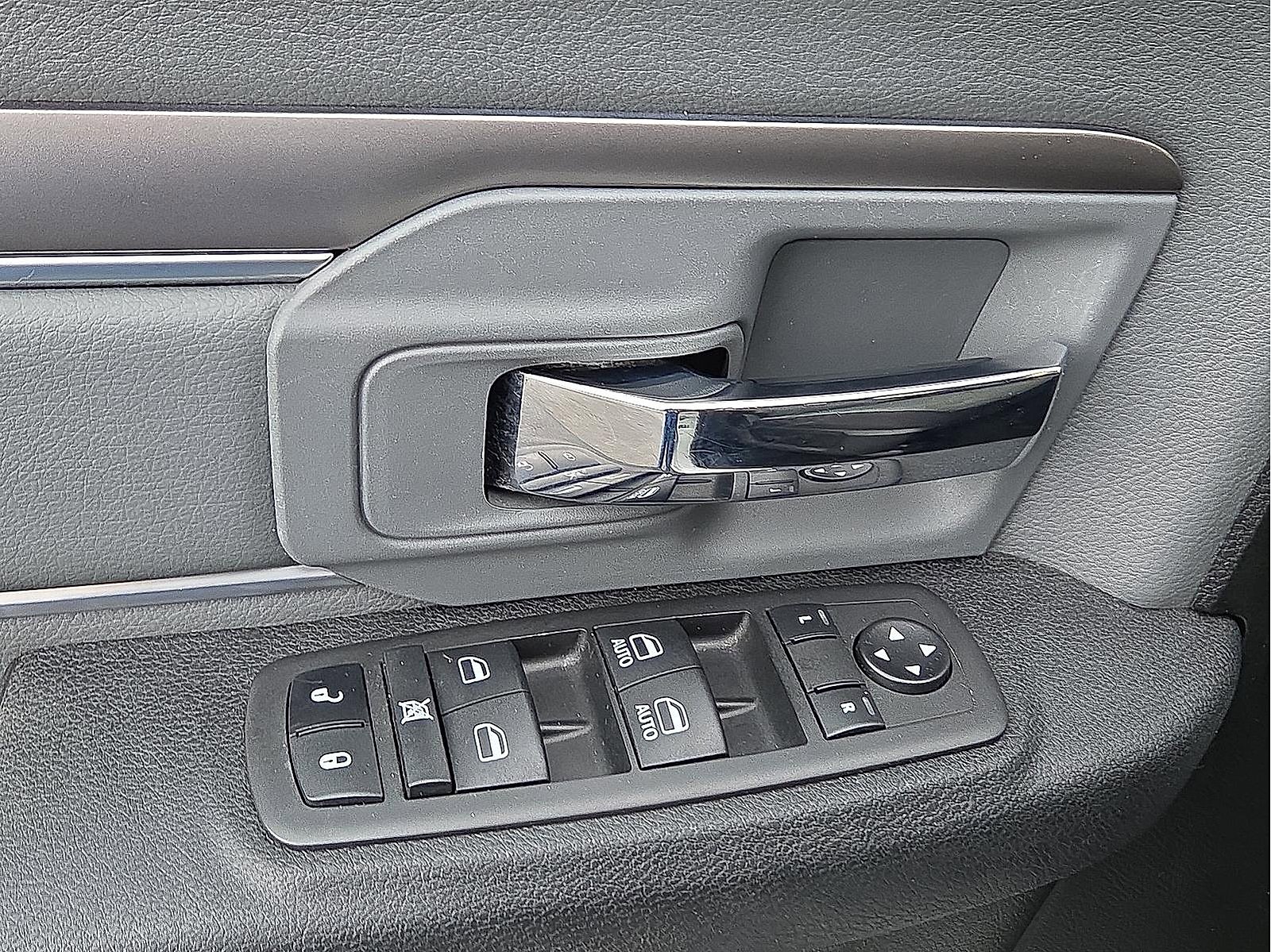 Used 2023 RAM 1500 Classic SLT w/ Trailer & Traction Group image 13