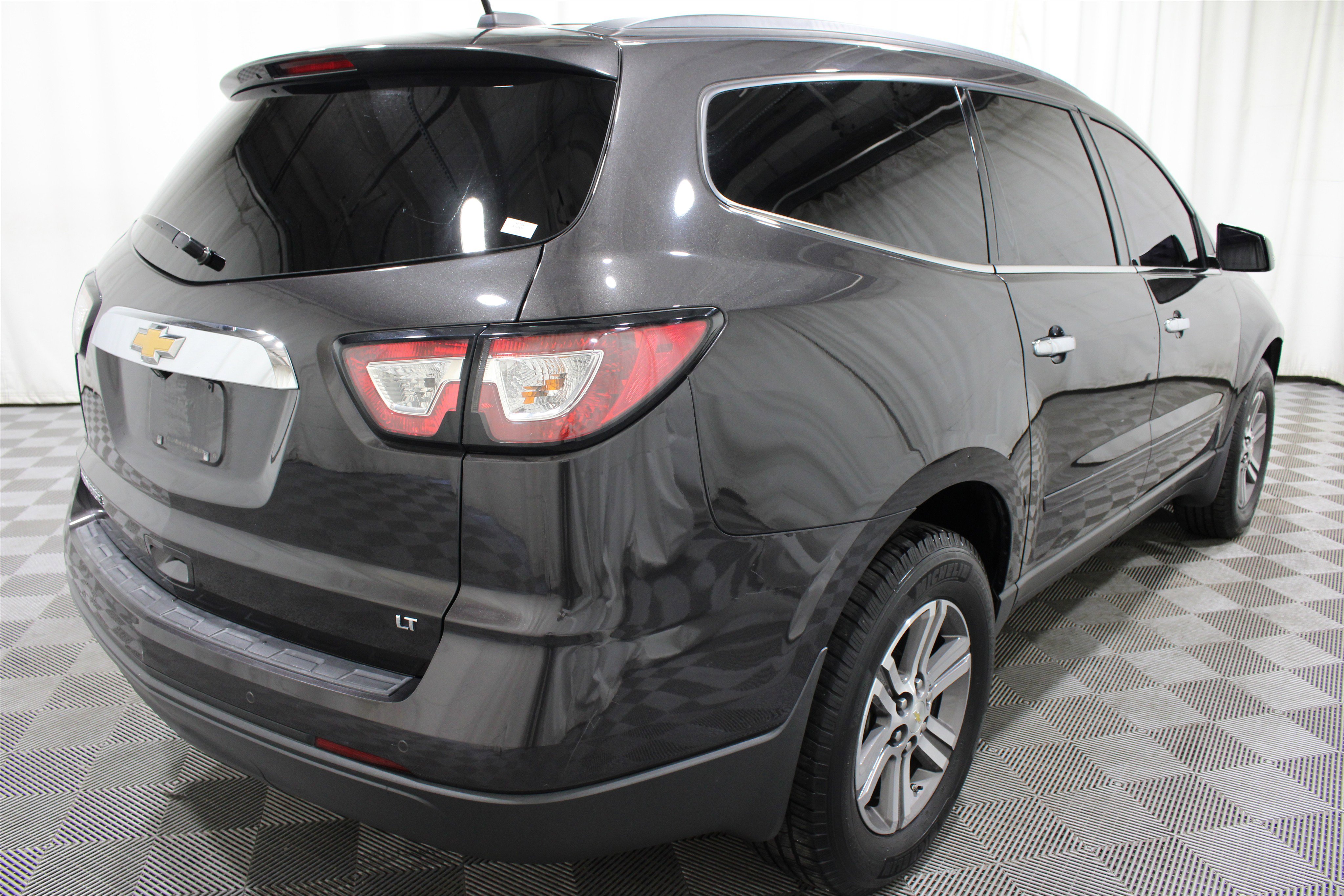 Used 2017 Chevrolet Traverse LT FWD image 27