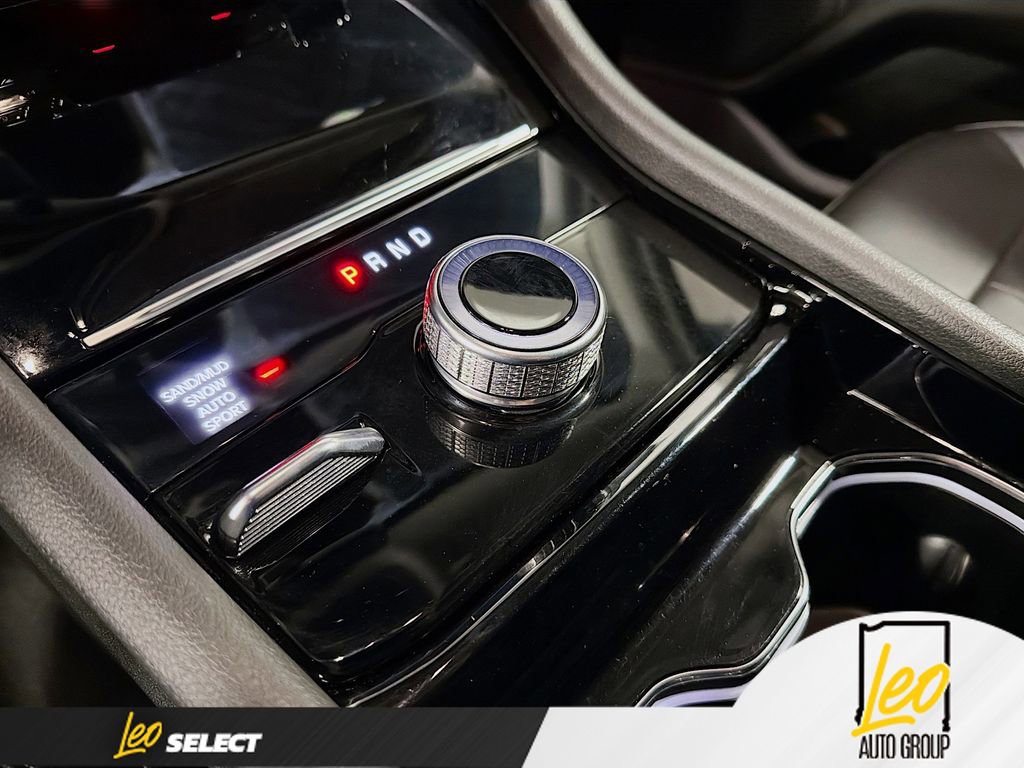 Used 2023 Jeep Grand Cherokee Limited image 17