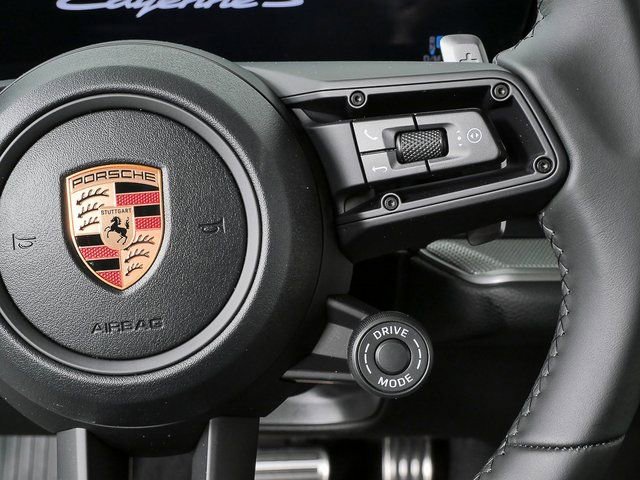New 2026 Porsche Cayenne S image 11